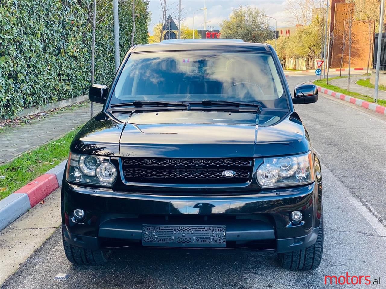 2010' Land Rover Range Rover Sport photo #3