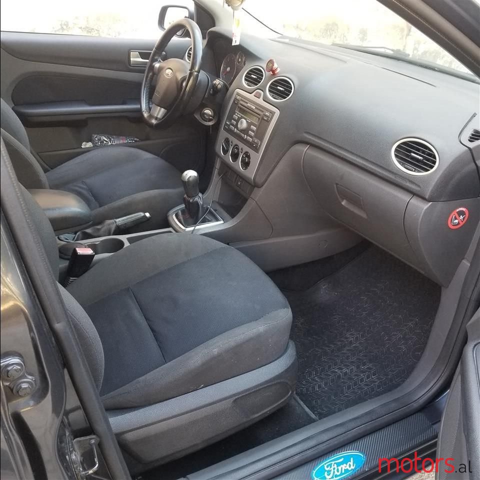 2006' Ford Focus photo #5