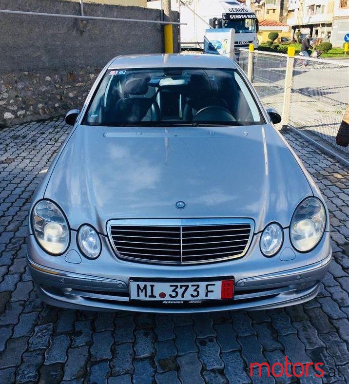 2005' Mercedes-Benz E 220 photo #1