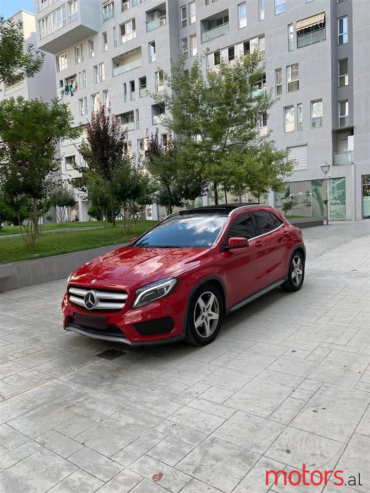 2015' Mercedes-Benz GLA 200 photo #3