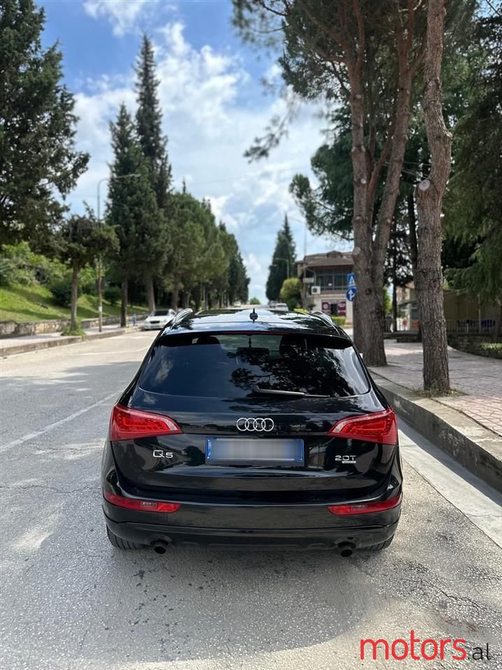 2011' Audi Q5 photo #6