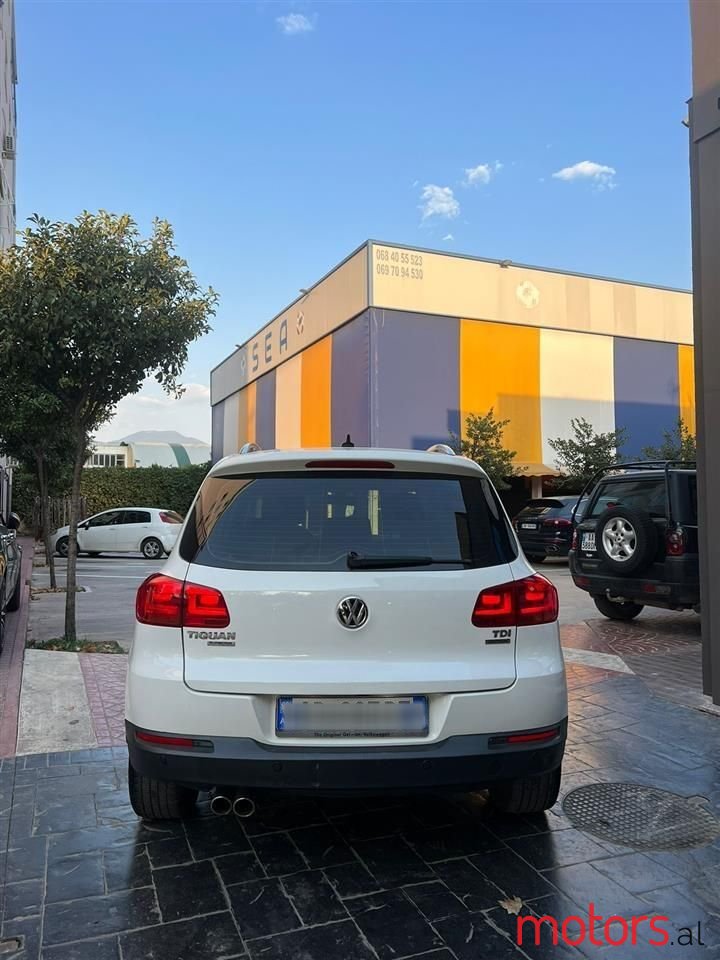 2014' Volkswagen Tiguan photo #4