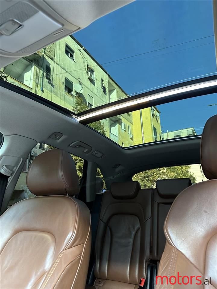 2012' Audi Q5 photo #3