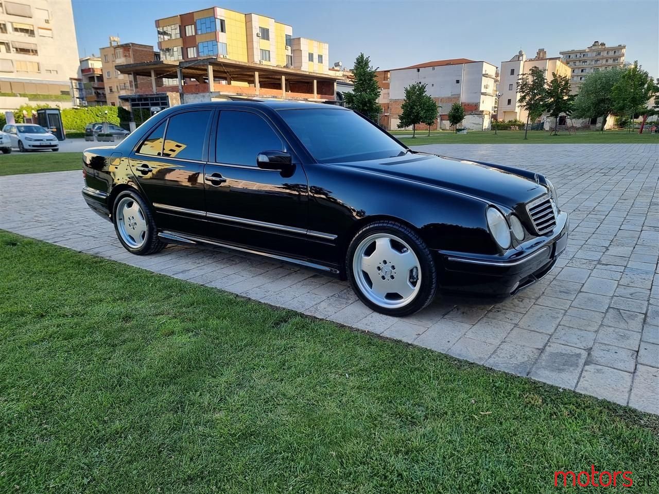 2002' Mercedes-Benz E 55 AMG photo #2