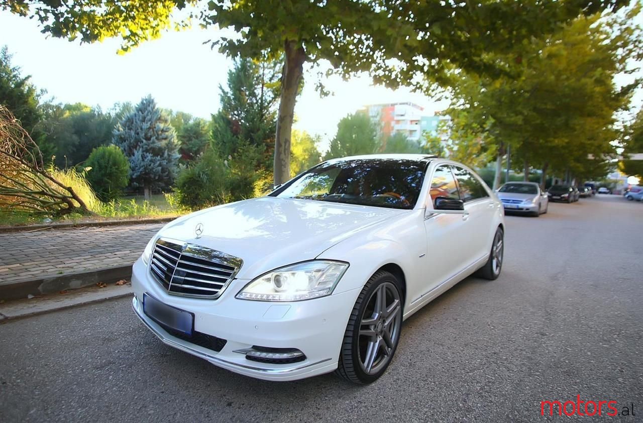 2010' Mercedes-Benz S 350 photo #4