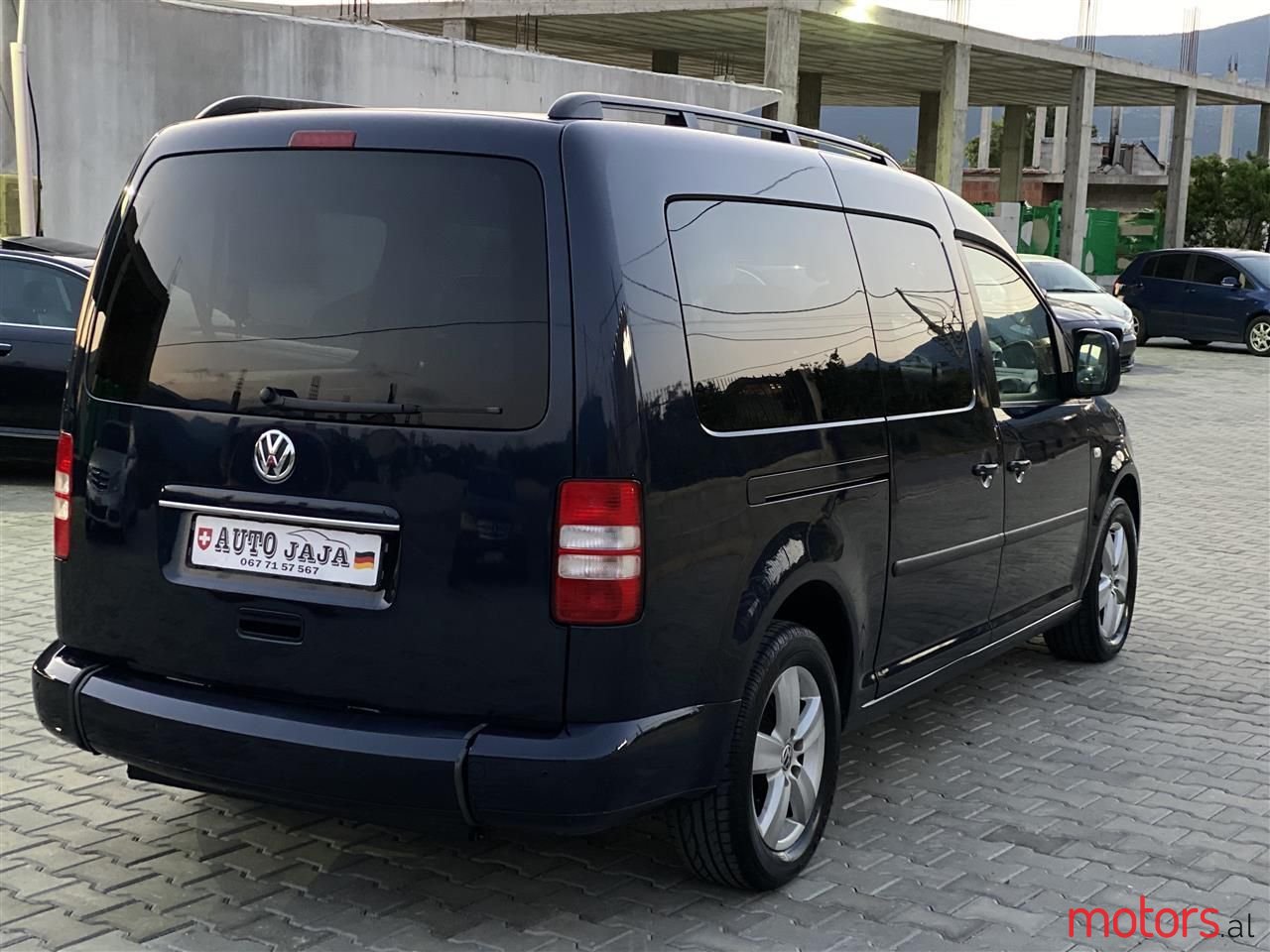 2013' Volkswagen Caddy photo #6