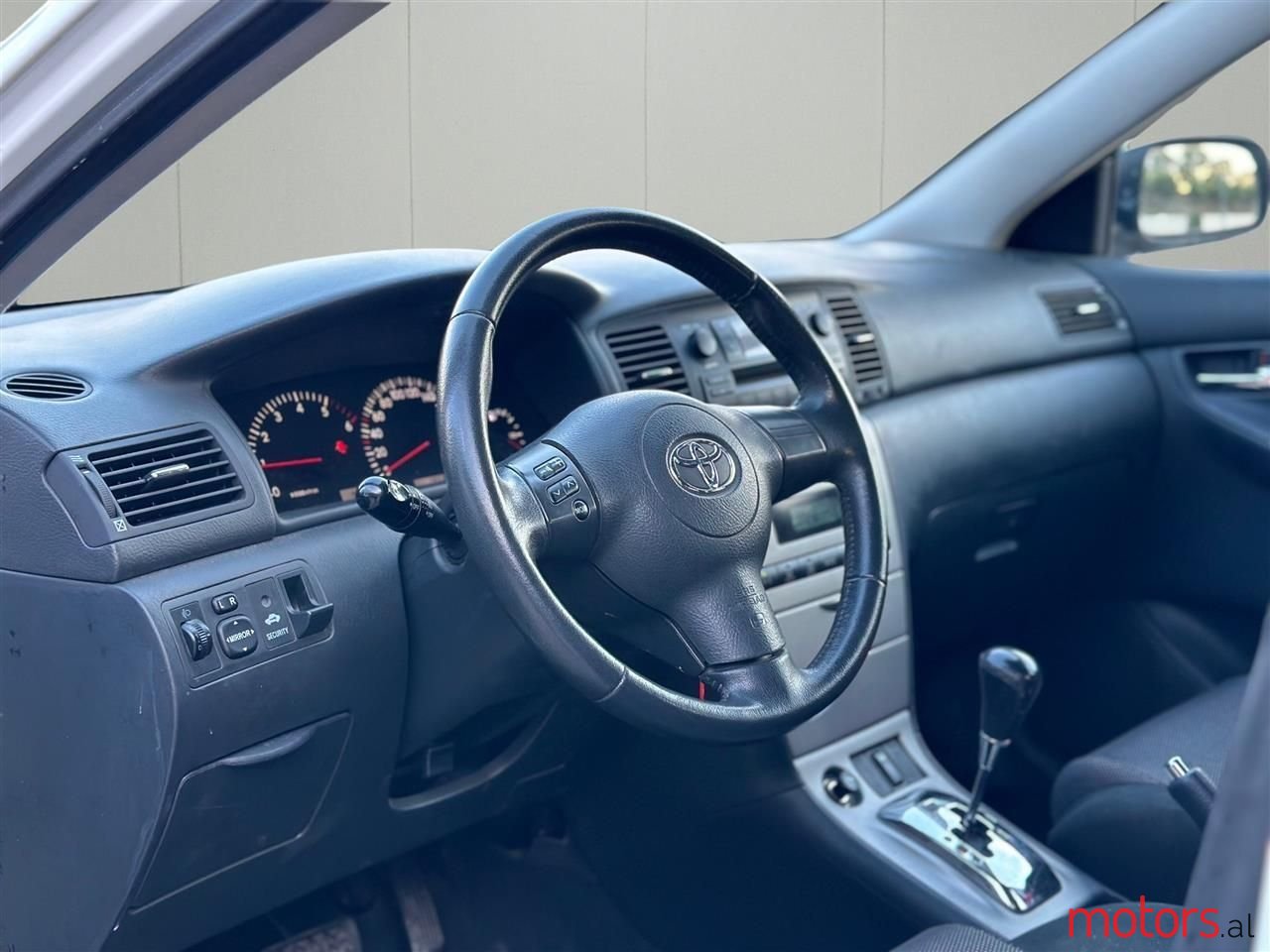 2007' Toyota Corolla photo #2