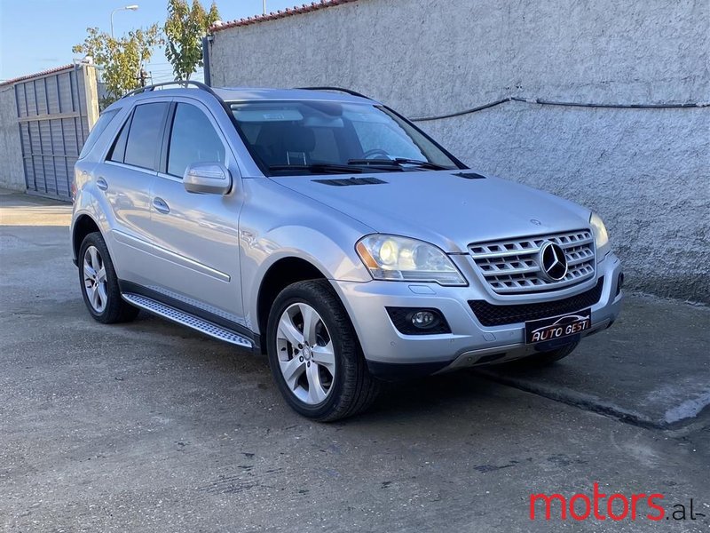 2010' Mercedes-Benz ML 350 photo #1