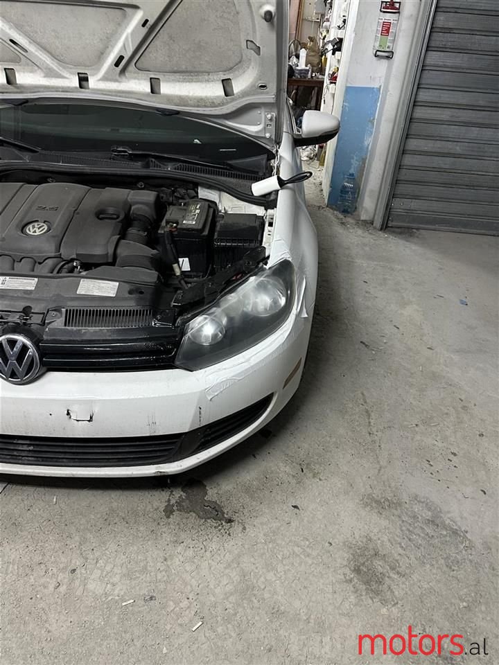 2012' Volkswagen Golf photo #3