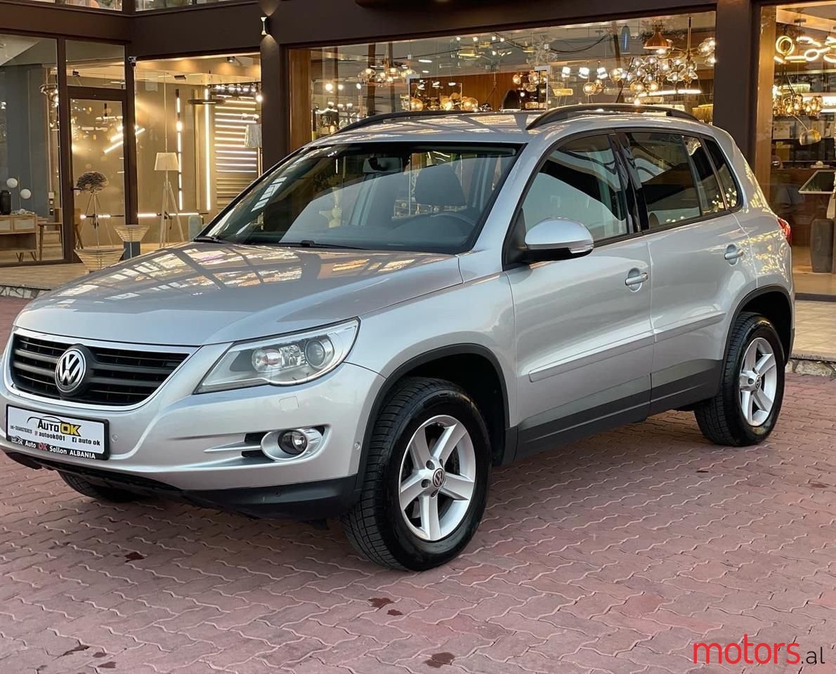 2008' Volkswagen Tiguan photo #1