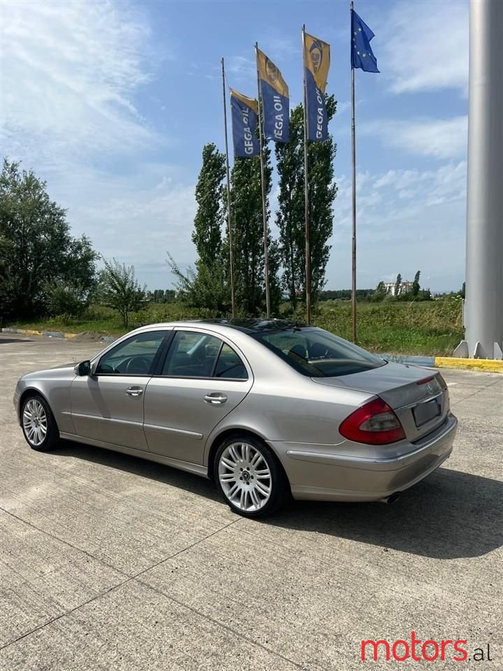 2007' Mercedes-Benz E 280 photo #1