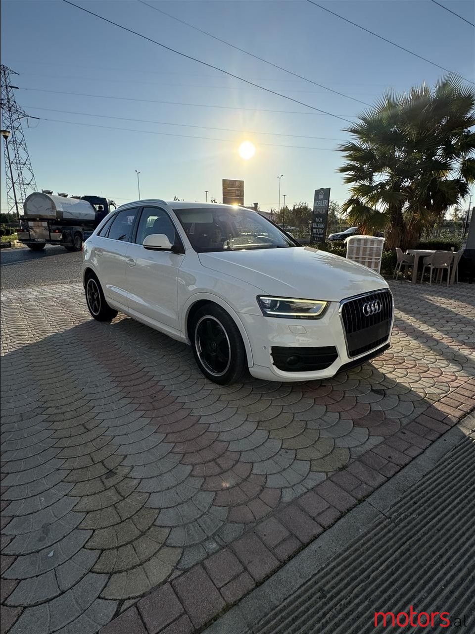 2013' Audi Q3 photo #6
