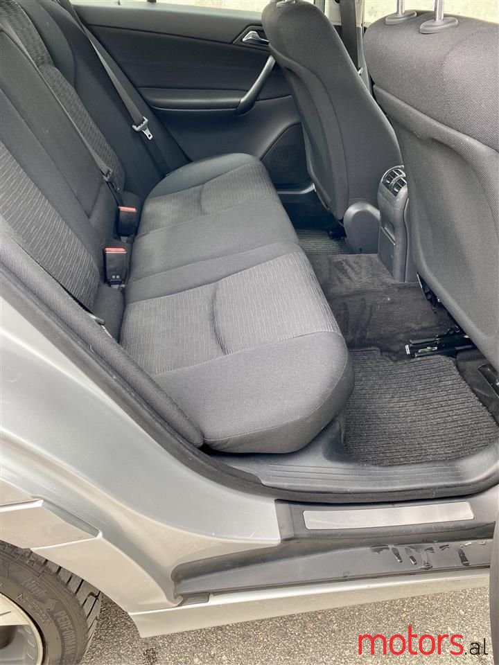 2005' Mercedes-Benz C 180 photo #5