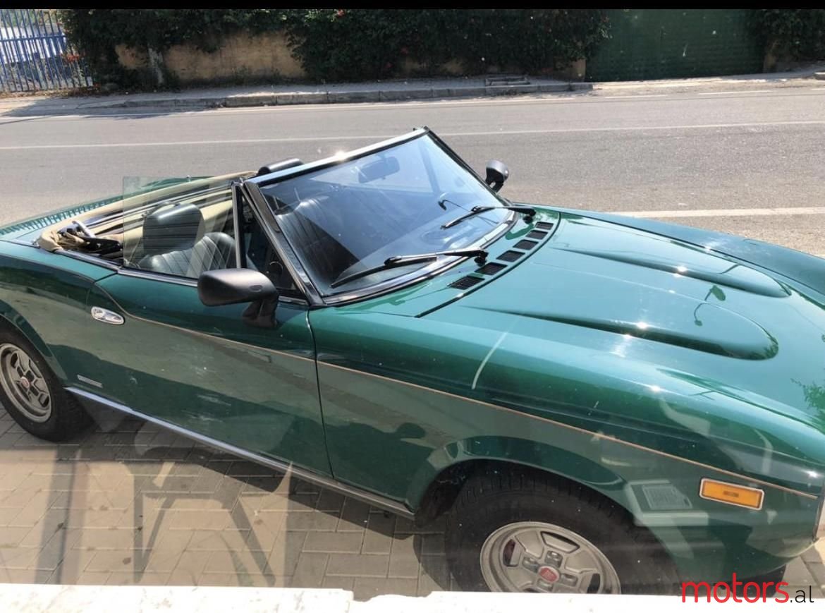 1984' Fiat 124 photo #1