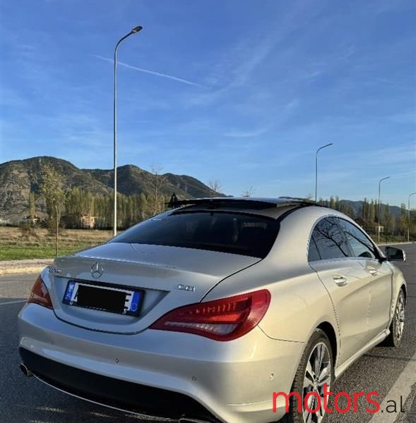 2014' Mercedes-Benz CLA 200 photo #5