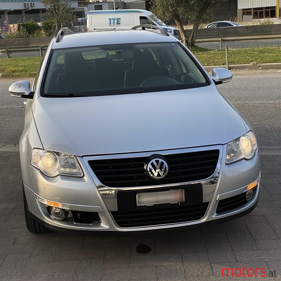 2009' Volkswagen Passat photo #4