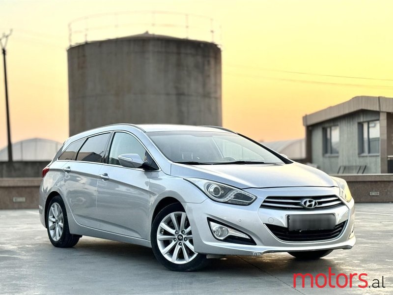 2013' Hyundai i40 photo #1