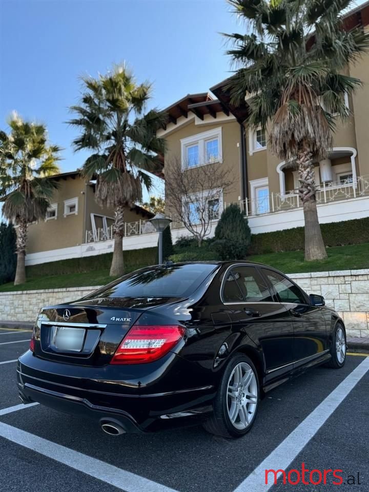 2013' Mercedes-Benz C 300 photo #3