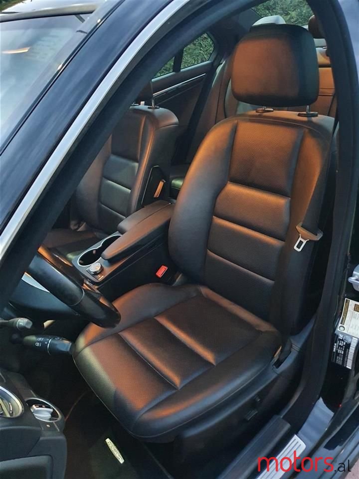 2012' Mercedes-Benz C 300 photo #4