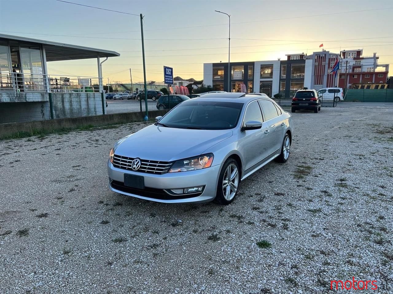 2013' Volkswagen Passat photo #1