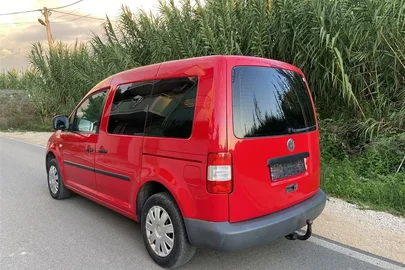 2006' Volkswagen Caddy