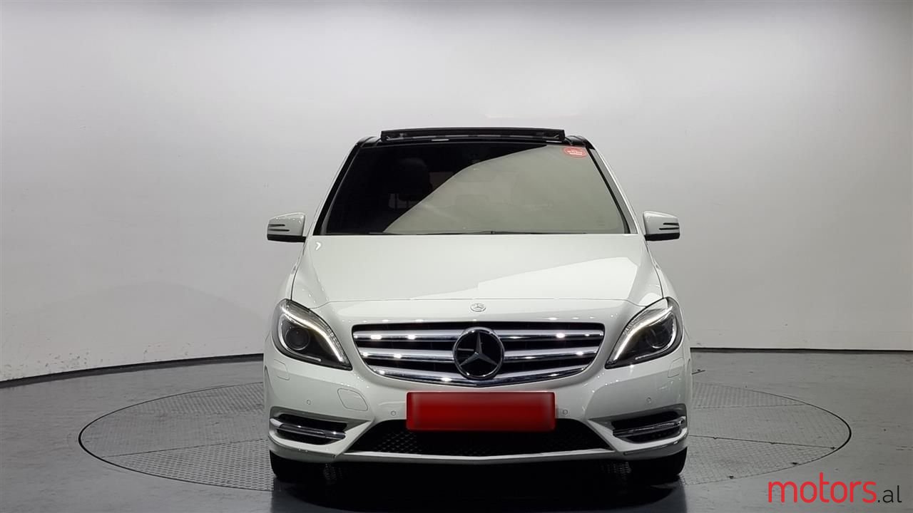 2014' Mercedes-Benz B 200 photo #1