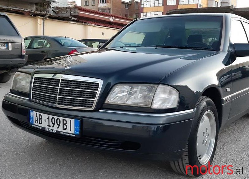 1997' Mercedes-Benz 220 photo #1