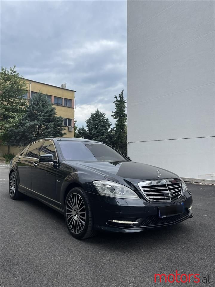 2012' Mercedes-Benz S 350 photo #1