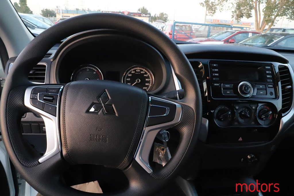 2022' Mitsubishi L 200 2.4L DIESEL FULL OPTION 4WD photo #7