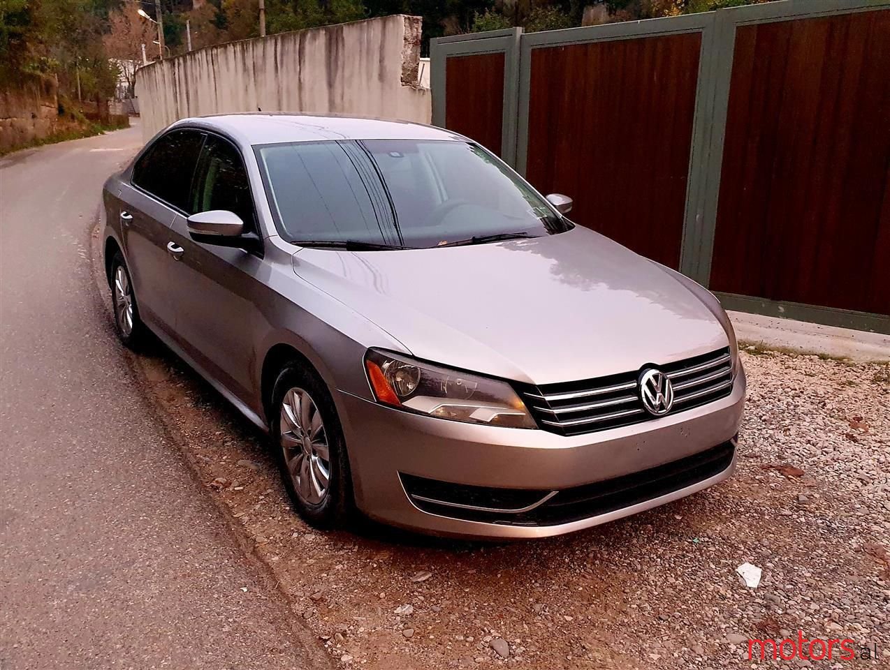 2014' Volkswagen Passat photo #4