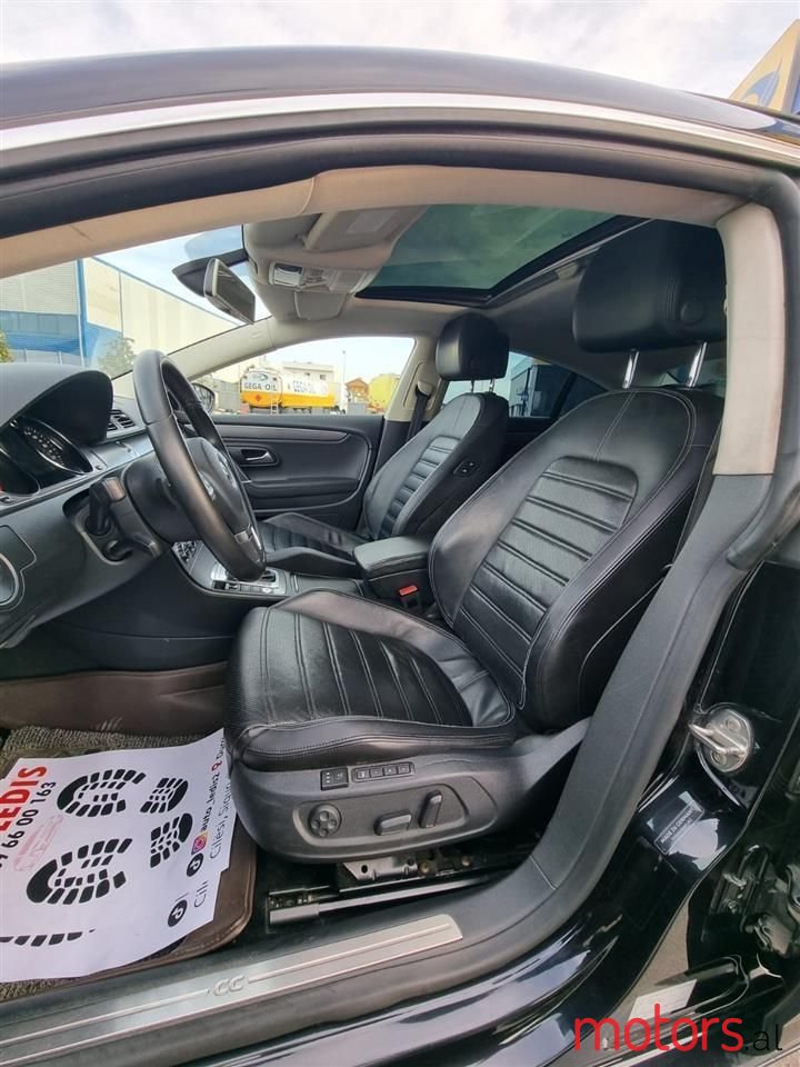 2013' Volkswagen photo #3