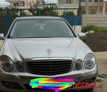 2008' Mercedes-Benz E-Class photo #1