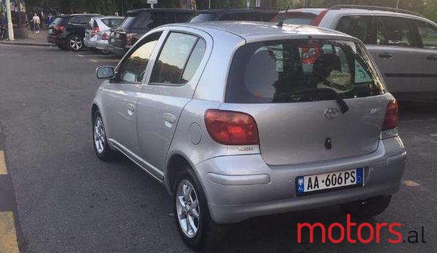 2005' Toyota Yaris photo #3