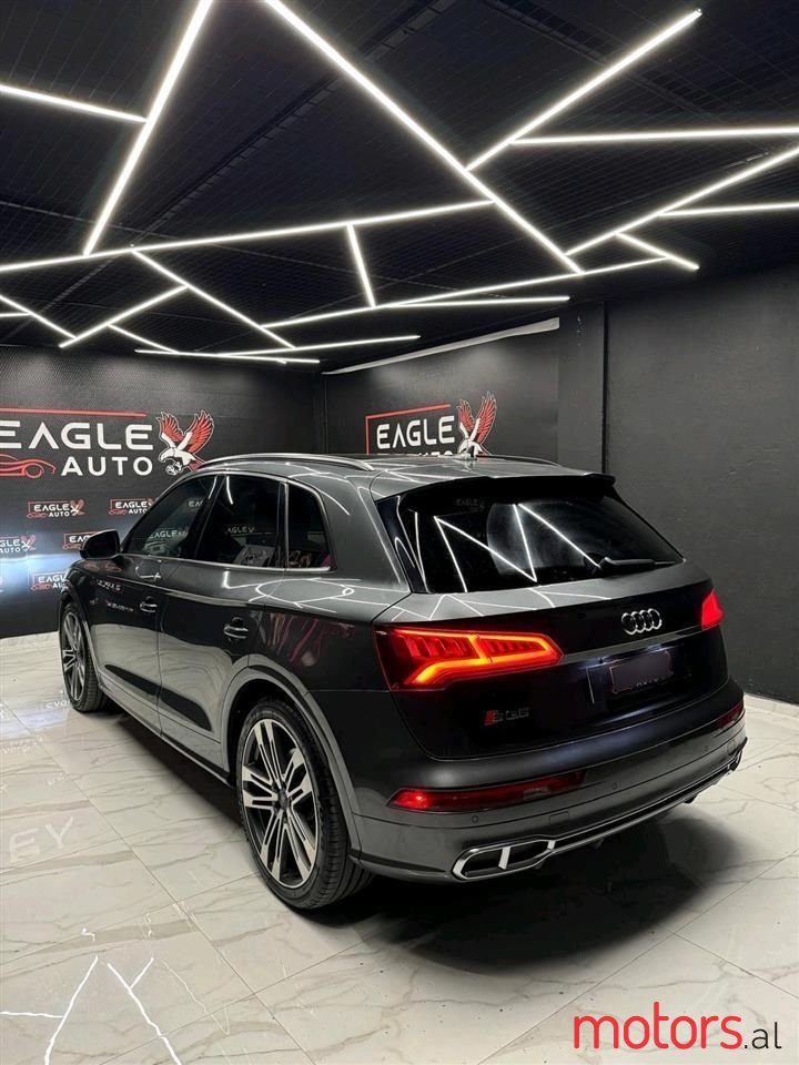 2018' Audi SQ5 photo #6