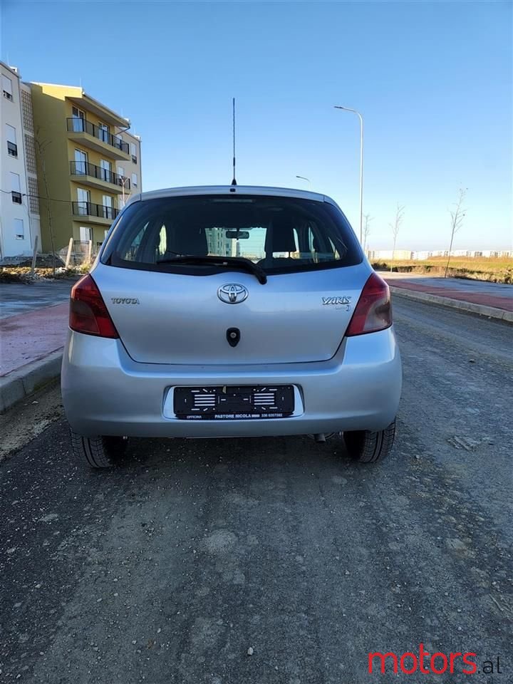 2007' Toyota Yaris photo #5