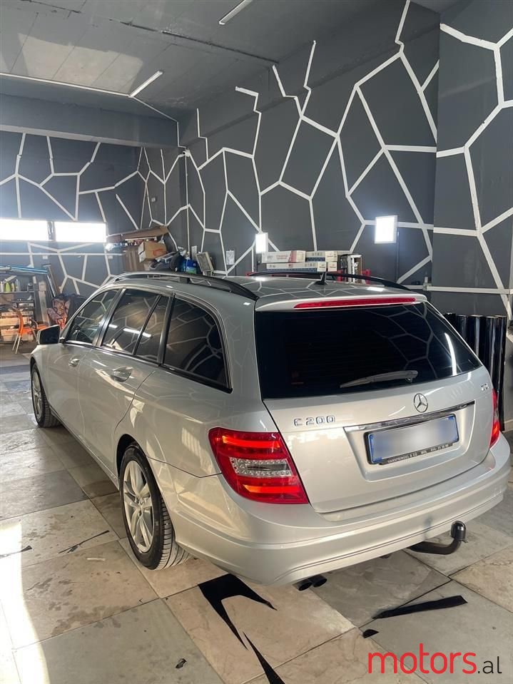 2012' Mercedes-Benz C 200 photo #3