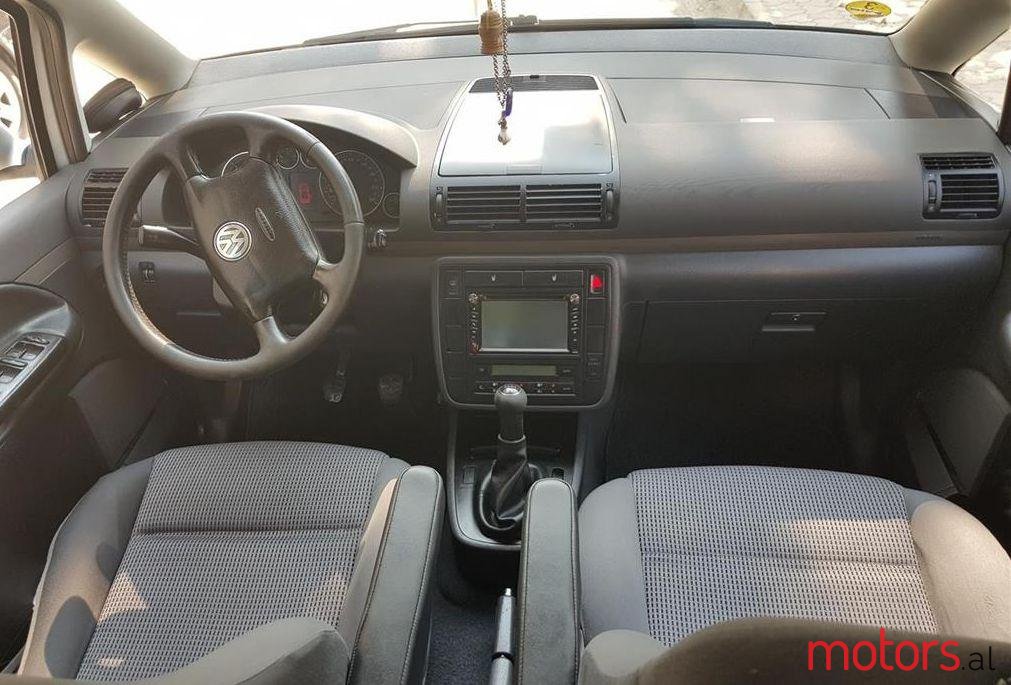 2006' Volkswagen Sharan photo #2