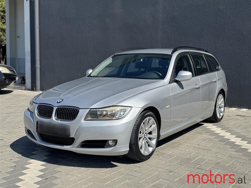 2008' BMW 318 photo #1