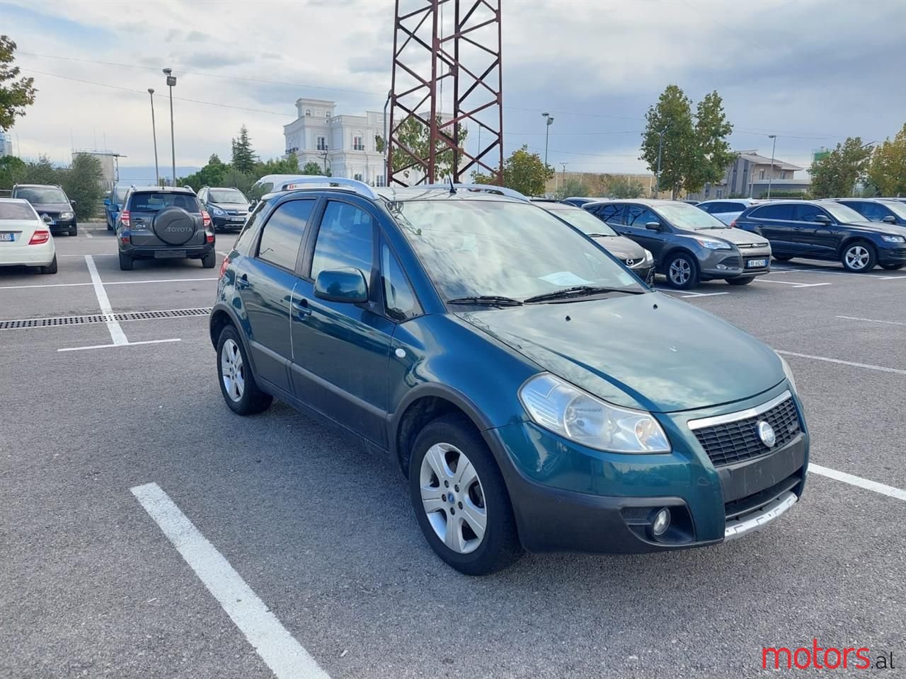 2008' Fiat Sedici photo #1