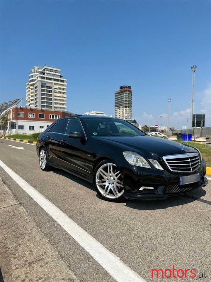 2010' Mercedes-Benz E 350 photo #1