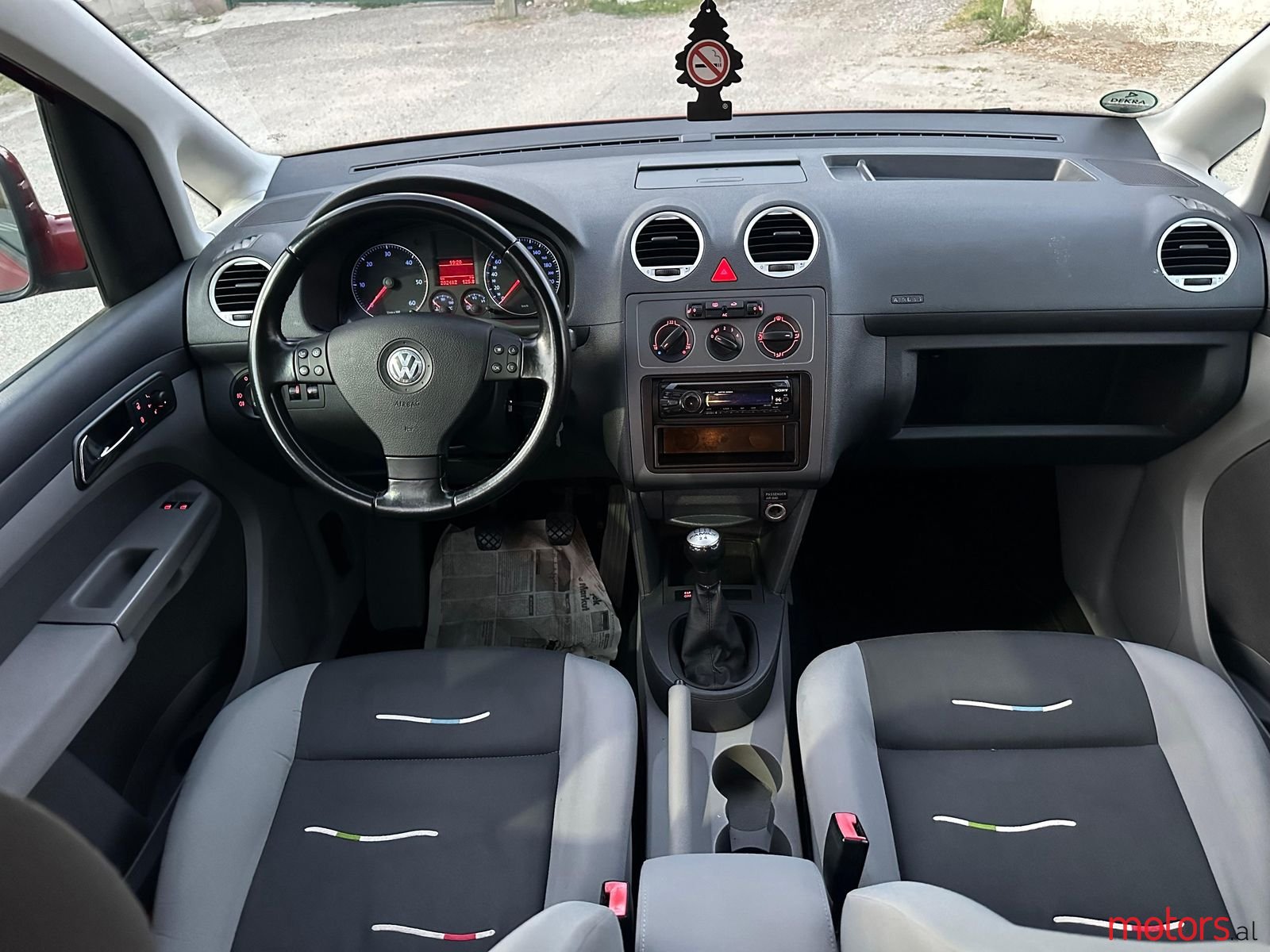 2007' Volkswagen Caddy photo #6