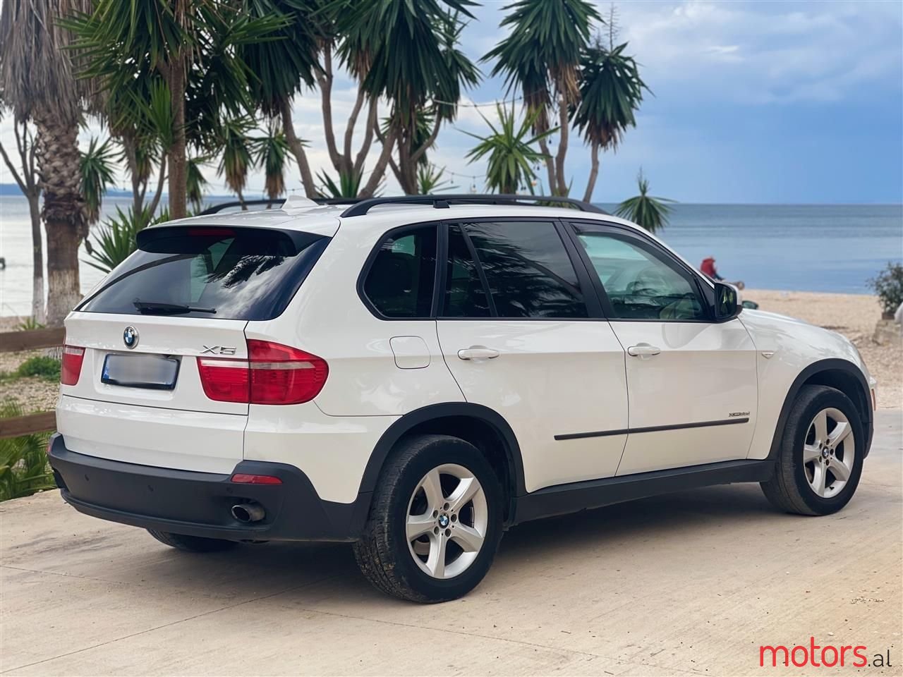 2010' BMW X5 photo #6