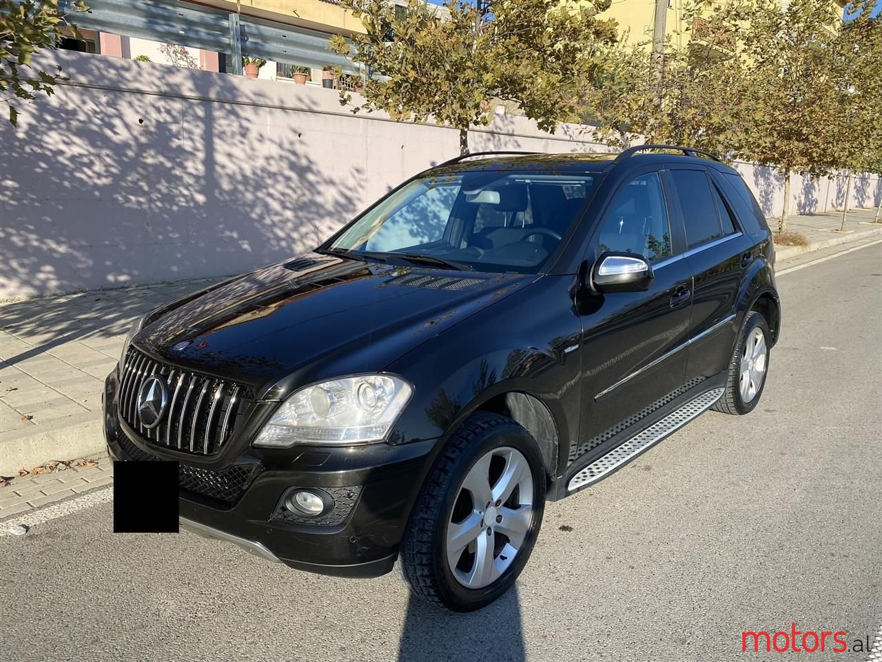 2010' Mercedes-Benz ML 350 photo #4