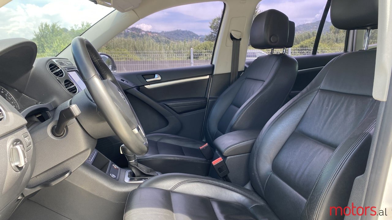 2013' Volkswagen Tiguan photo #6
