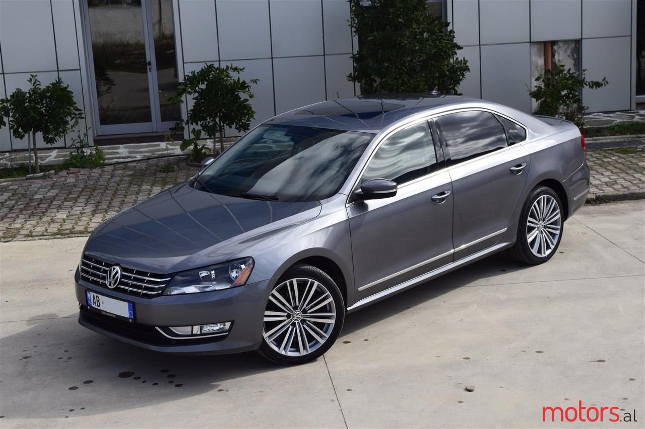 2015' Volkswagen Passat photo #5