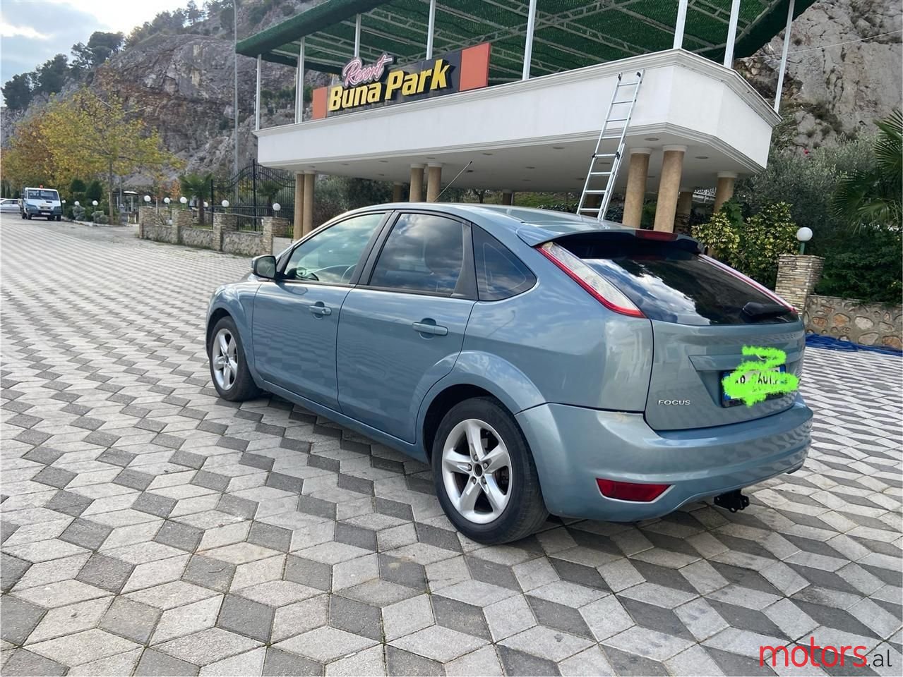 2010' Ford Focus photo #5