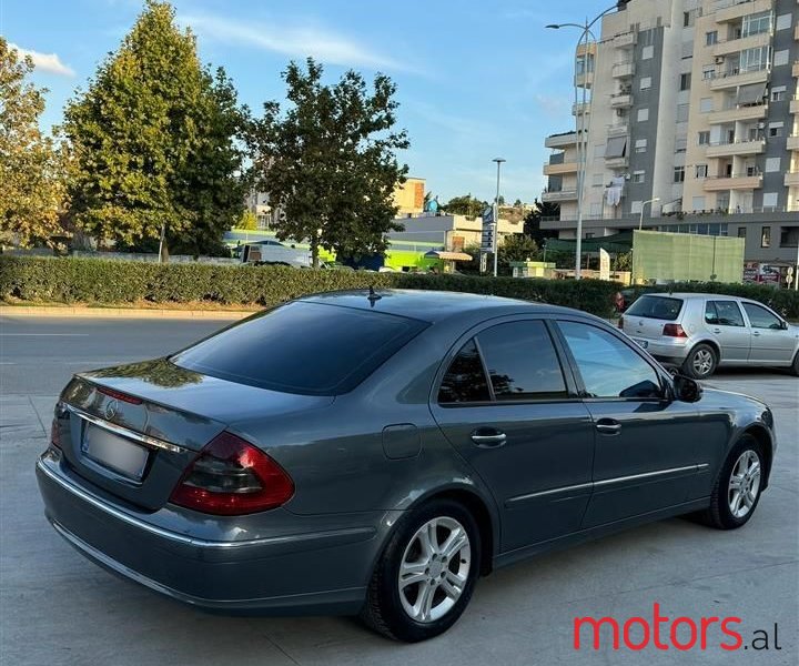 2007' Mercedes-Benz E 280 photo #3
