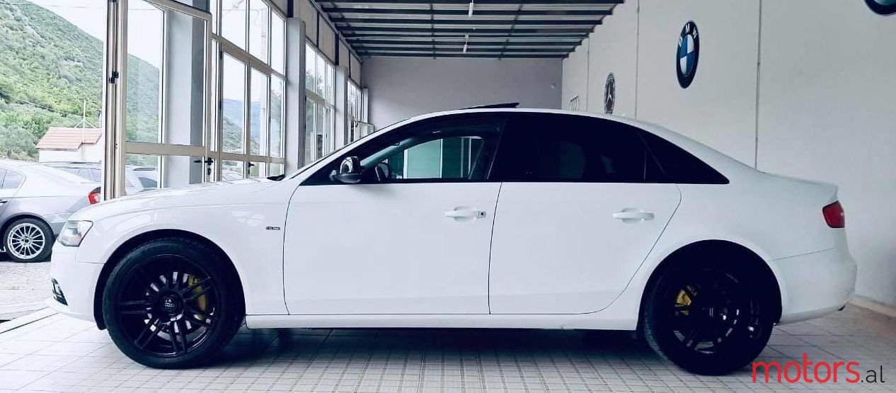 2013' Audi A4 photo #1