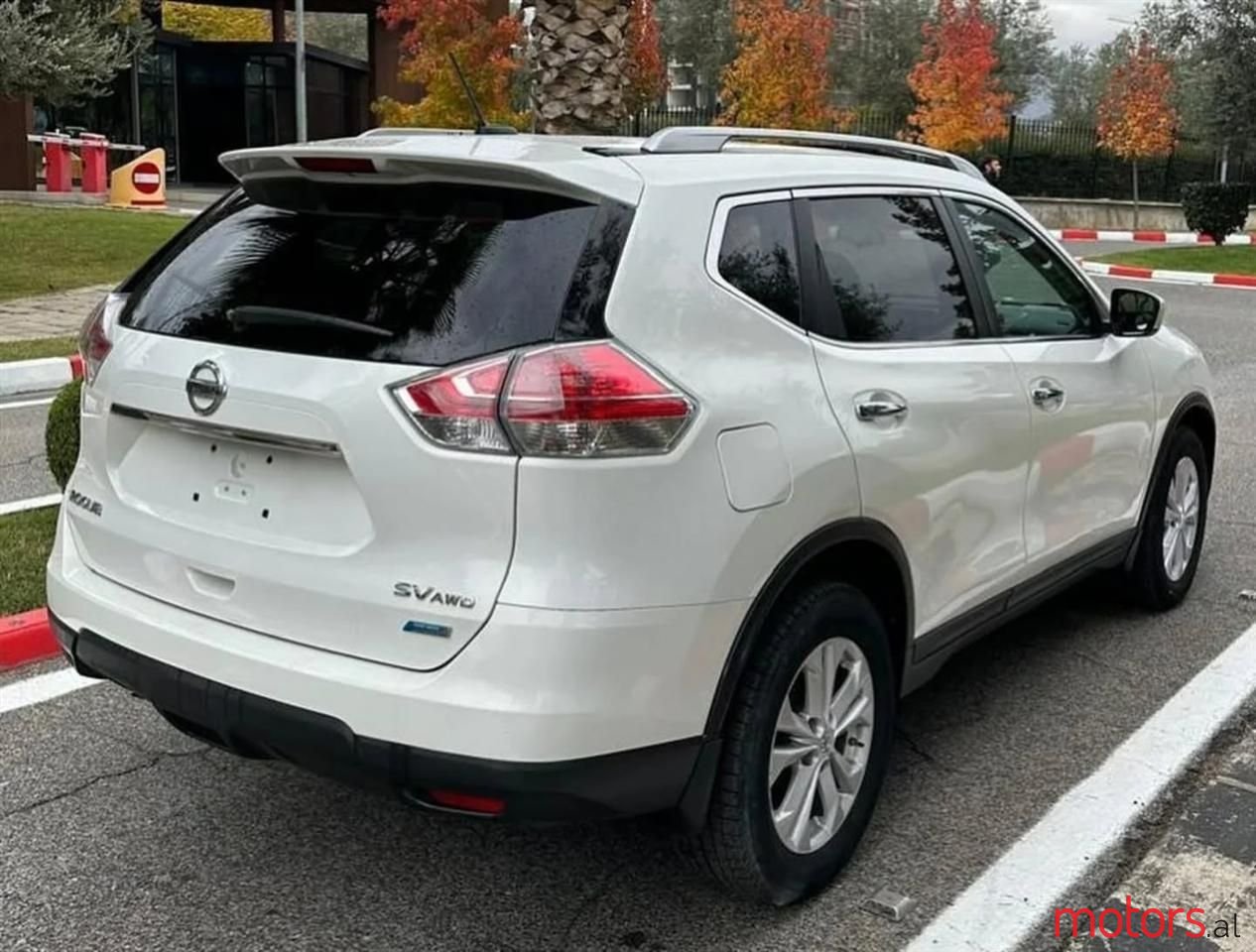 2015' Nissan Rouge photo #6