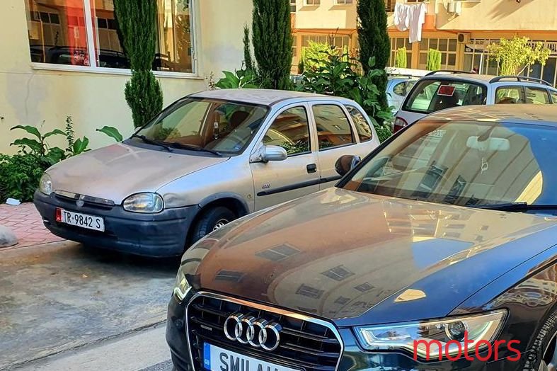 2012' Audi A6 photo #1